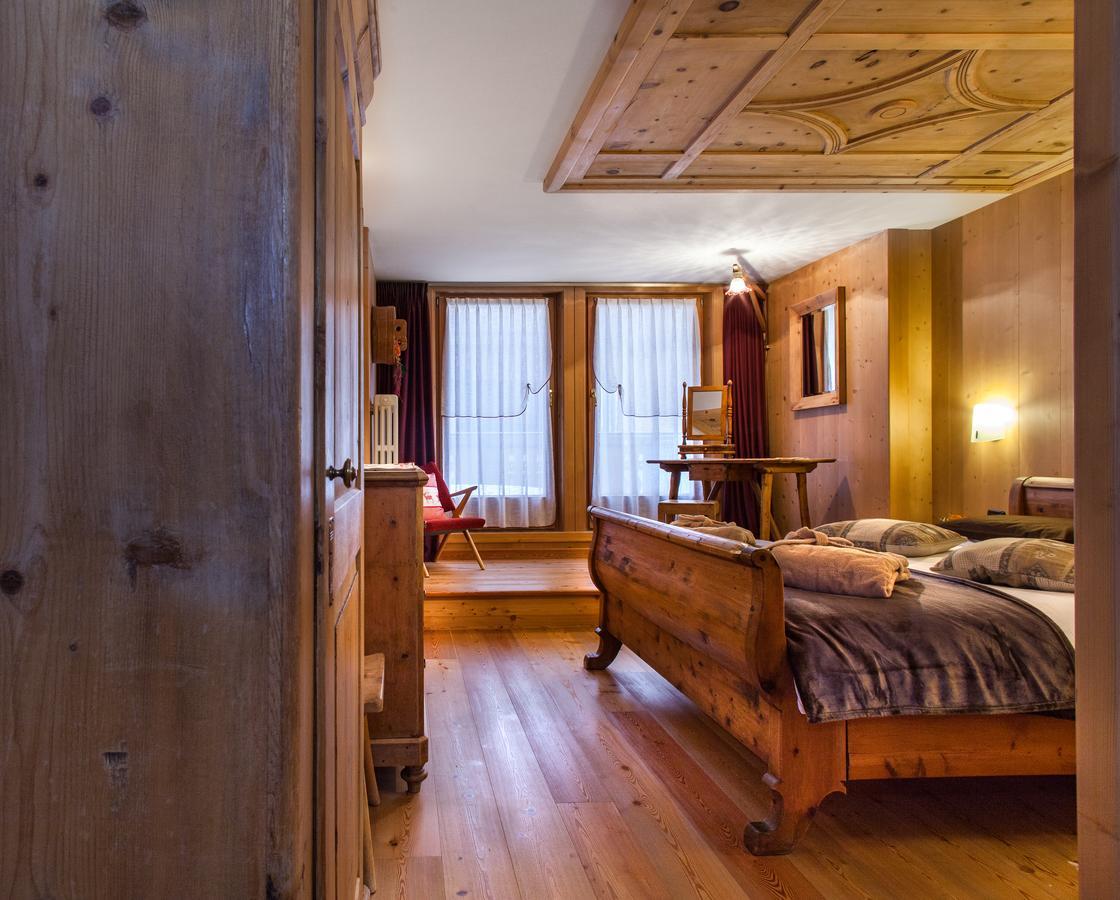 Hotel Pedranzini Санта Катерина Валфурва Екстериор снимка